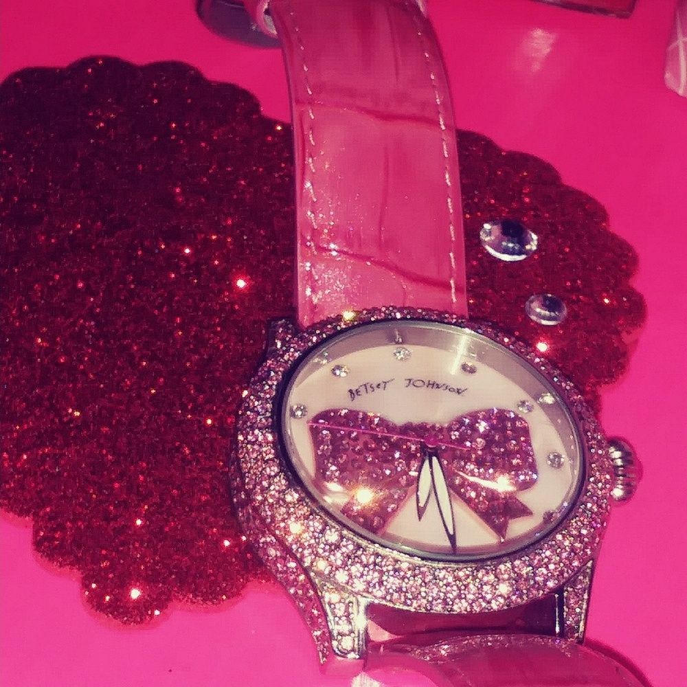 Watch - Picture 2 of 3